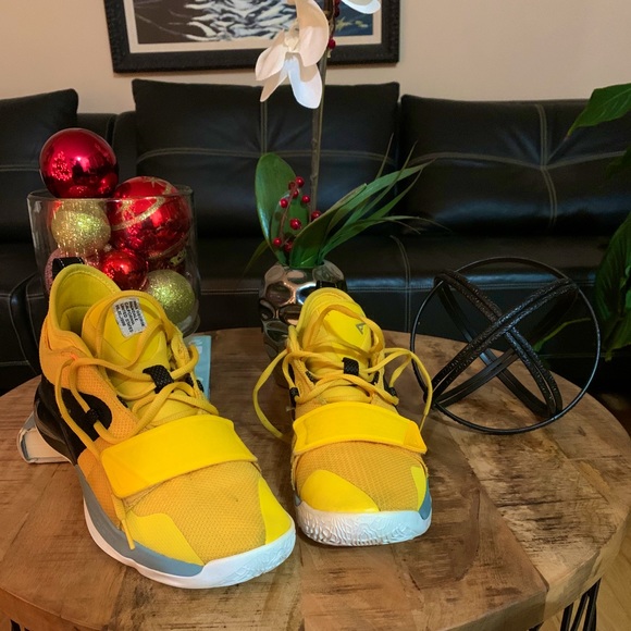 black and yellow paul georges